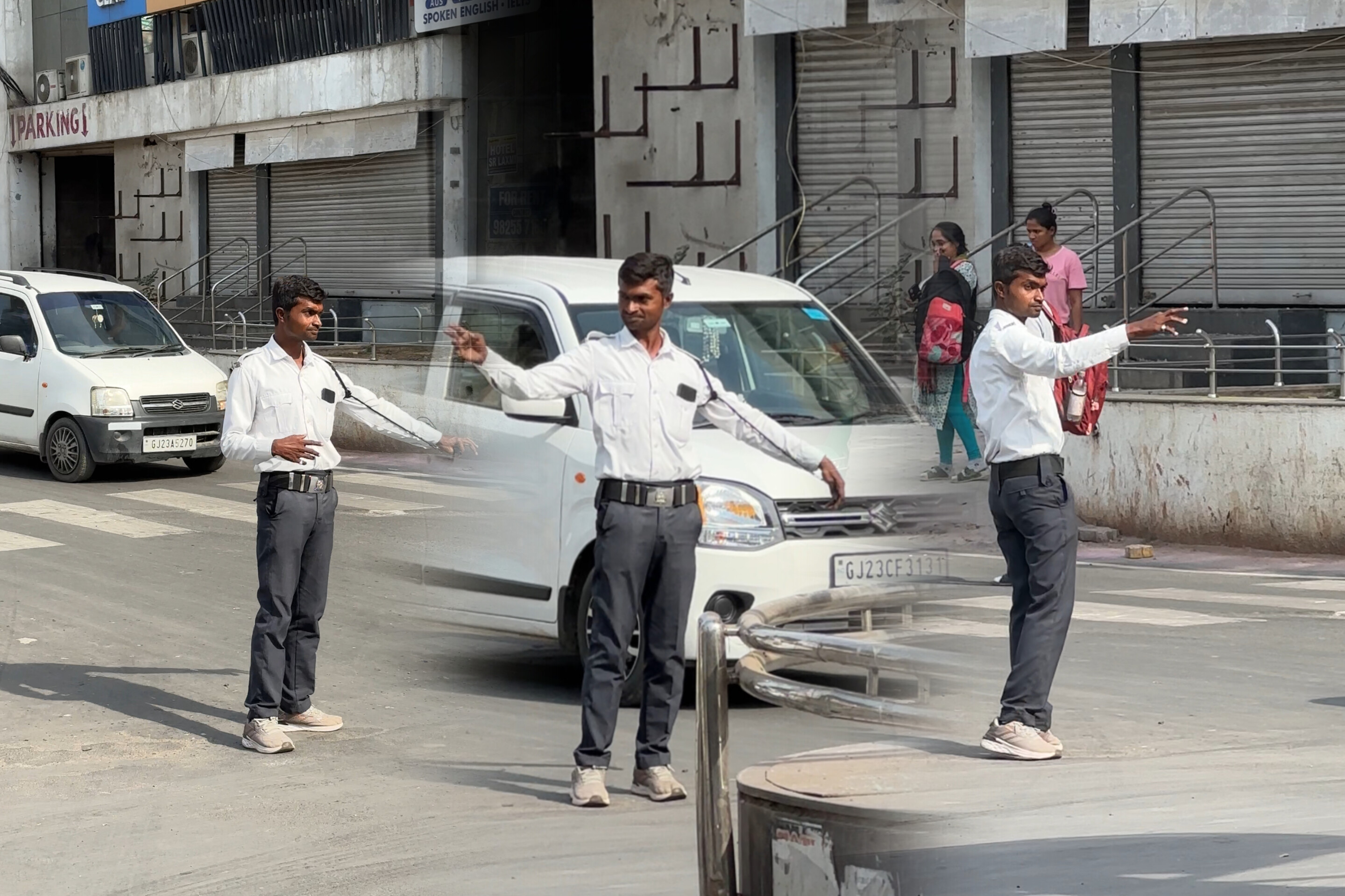 હસતે હસતે કટ જાયે રસ્તે.......