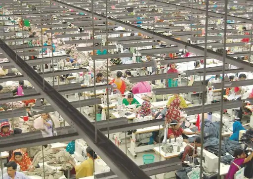બાંગ્લાદેશમાં ટેક્સટાઇલ ઉદ્યોગમાં સંકટ: 7 મહિનામાં 140 ફેક્ટરી બંધ, 1 લાખથી વધુ બેરોજગાર
