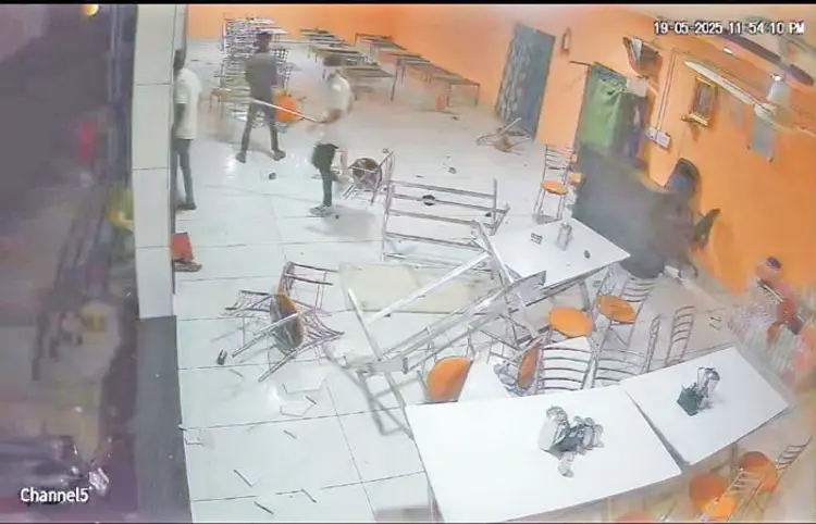 સોમનાથ મહાદેવ મંદિરે શ્રાવણ સોમવારે ભક્તોની ભીડ ઉમટી