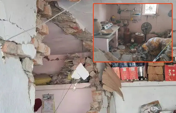 બાવળામાં ગેસ સિલિન્ડરમાં પ્રચંડ બ્લાસ્ટ, બેની હાલત ગંભીર, ત્રણ મકાનોની દિવાલો ધરાશાયી