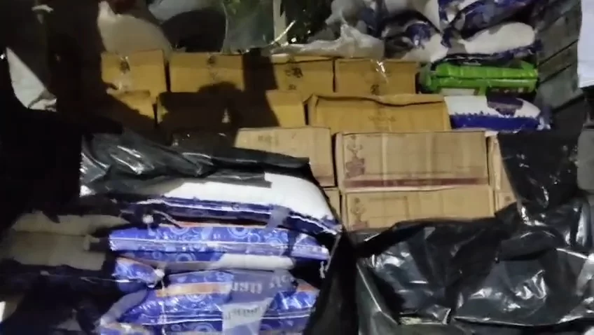 આણંદમાં લોકલ ક્રાઇમ બ્રાંચની મોટી કાર્યવાહી: સહયોગ હોટલના પાર્કિંગમાંથી વિદેશી દારૂનો જંગી જથ્થો ઝડપી લેવાયો