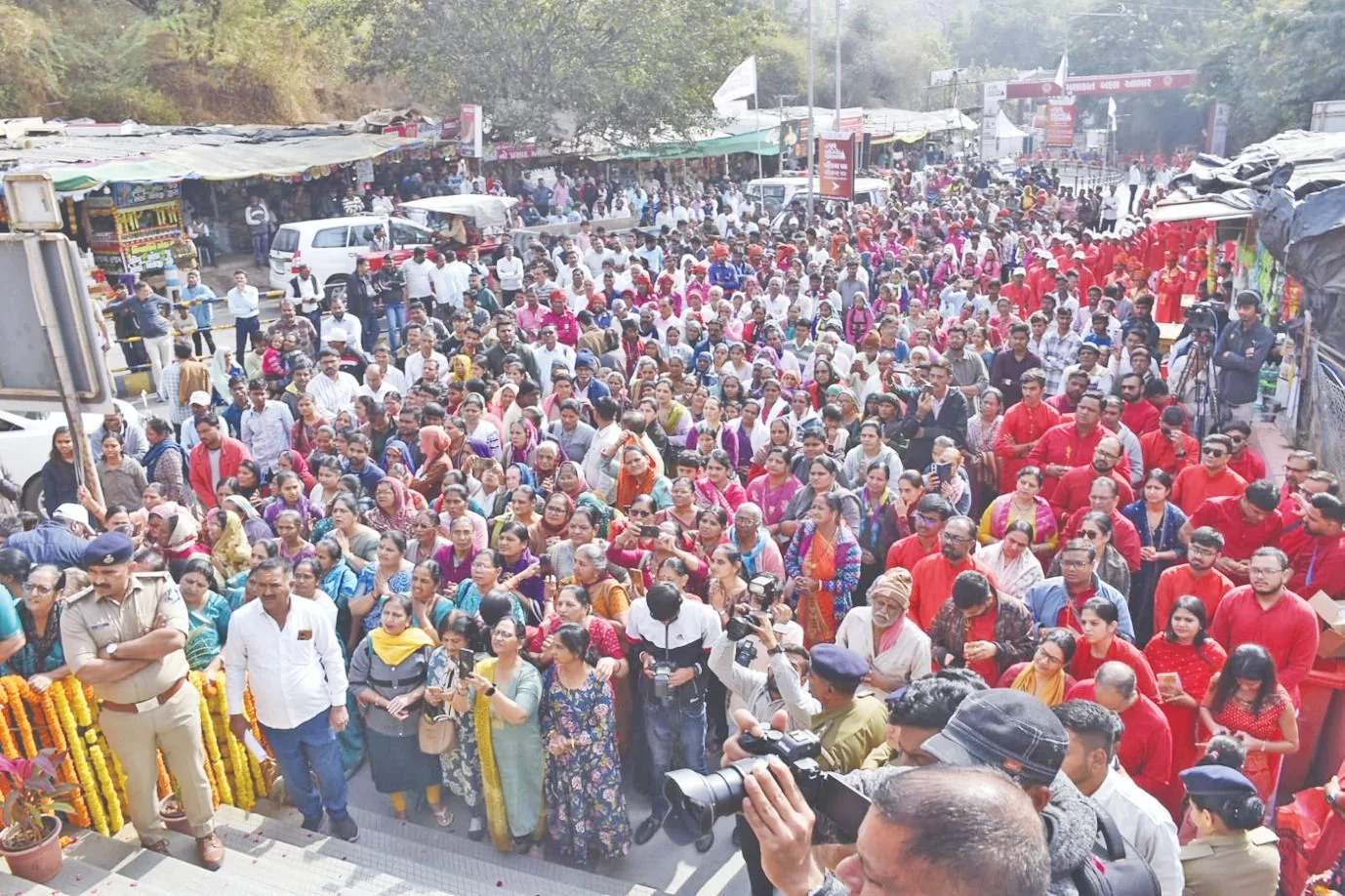 51 શક્તિપીઠ પરિક્રમા મહોત્સવનો ભવ્ય પ્રારંભ, અંબાજી ભક્તિમાં લીન