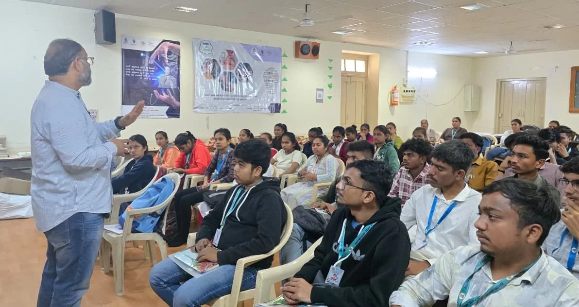 નલિની કૉલેજમાં ડૉ. અર્પિત પાટડિયાનું તજજ્ઞ વ્યાખ્યાન યોજાયું