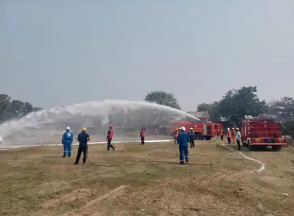 લીંગડા ગામે જિલ્લા કક્ષાની ઓફ-સાઈટ મોકડ્રીલ, પેટ્રોલિયમ પાઇપલાઇન આગનું કાલ્પનિક દૃશ્ય