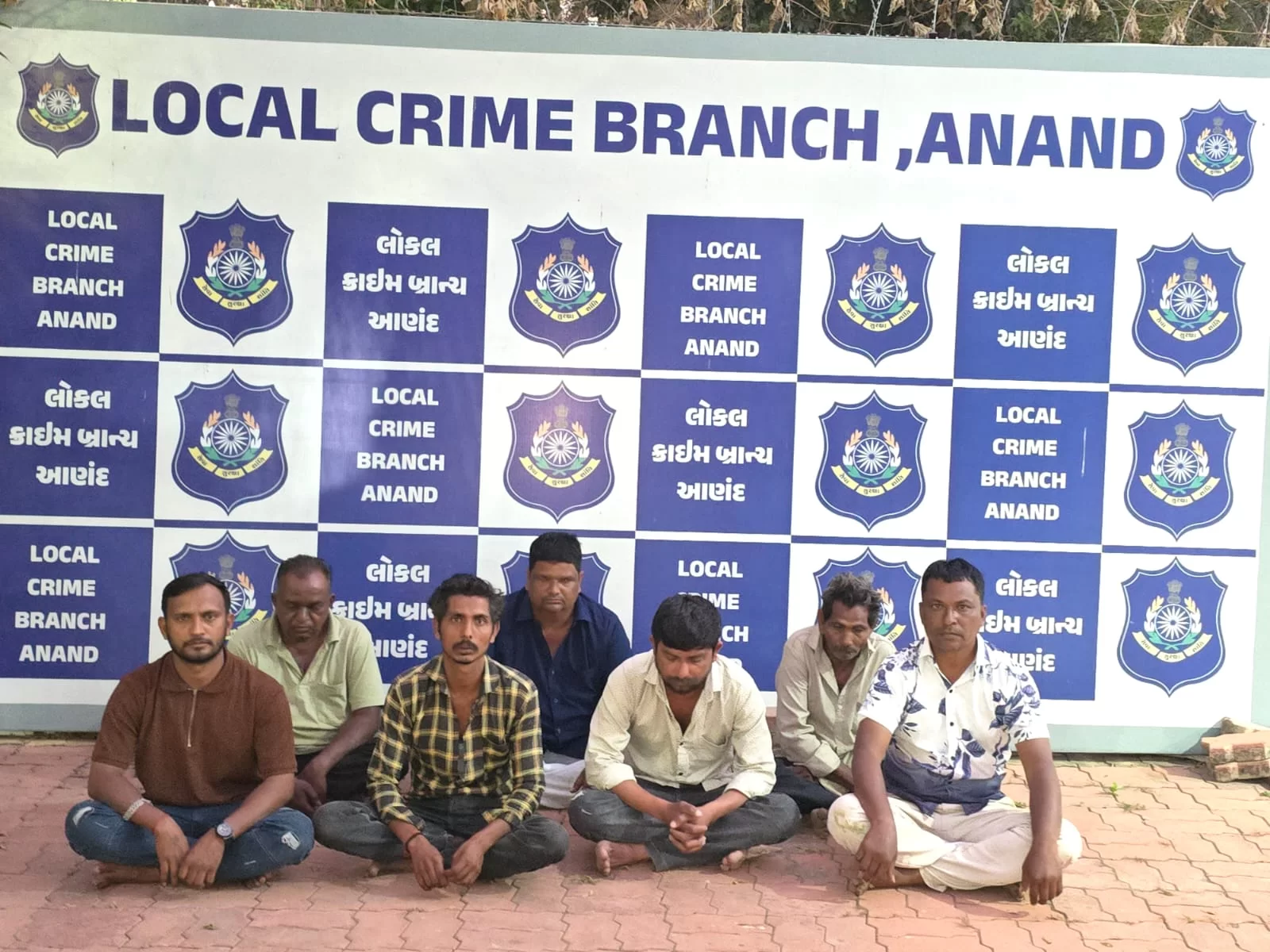 ખંભોળજ પો.સ્ટે. વિસ્તારમાં જુગાર રમતા સાત ઇસમો ઝડપાયા