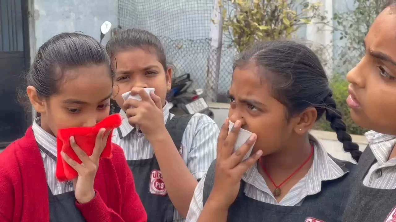 બાળકોના સ્વાસ્થ્ય સાથે ખુલ્લો ખેલ : બોરસદ પી.ચંદ્ર શાળાની બાજુમાં ગંદકીનો દરબાર, નગરપાલિકા ઘોર નિંદ્રામાં!