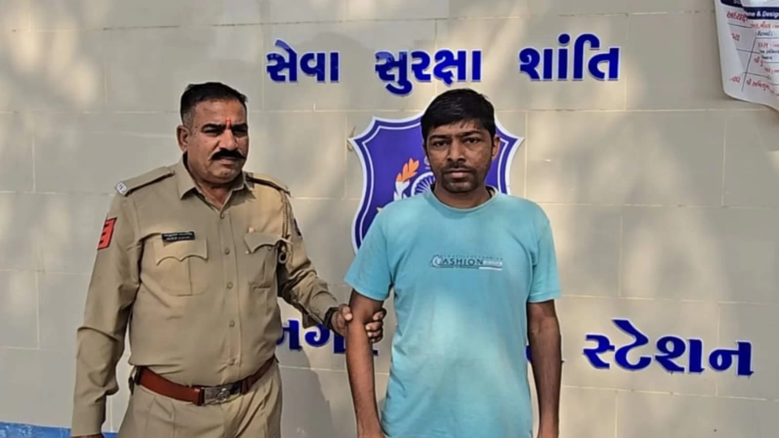 વિધાનગરમાં પીધેલાઓ બેફામ!! મહેશ્વરી પેલેસ પાસે નશાથી ચીક્કાર યુવકે 3 વાહનો અડફેટે લીધા!!