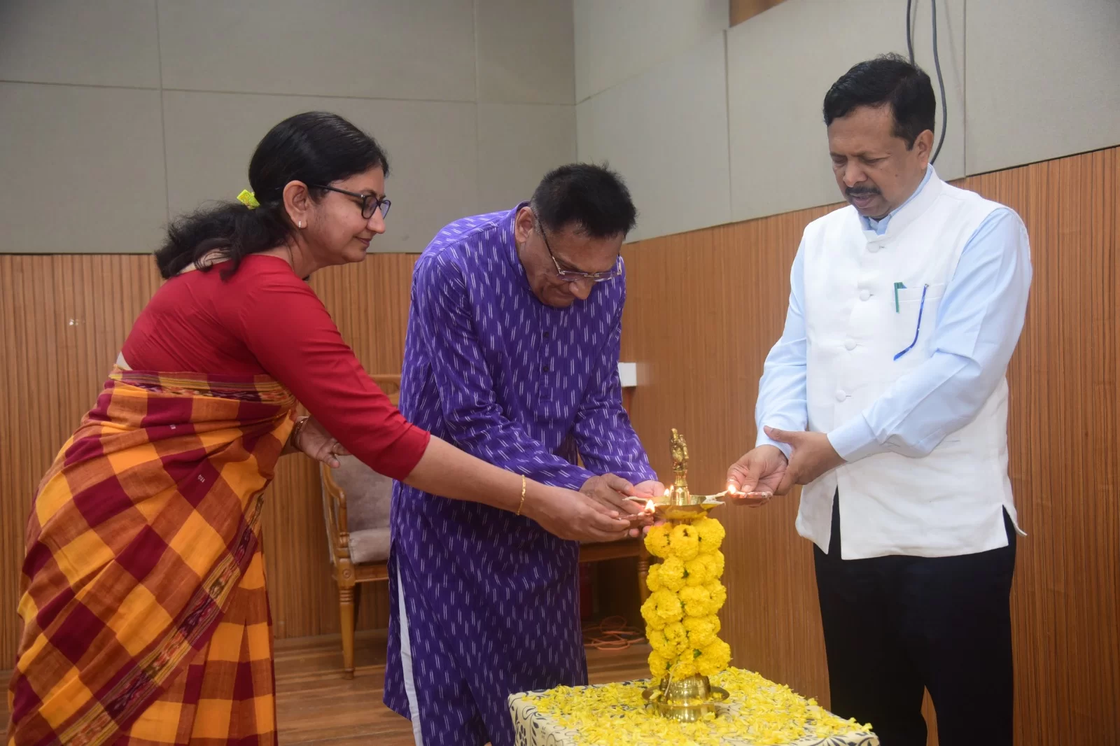 સરદાર પટેલ  યુનિવર્સિટીના મહર્ષિ વેદવ્યાસ ભારતીય જ્ઞાન પ્રણાલી કેન્દ્ર ખાતે ભારતીય કલા સિદ્ધાંત વિષય પર ડૉ. મહેશ ચંપકાલાલનું વ્યાખ્યાન