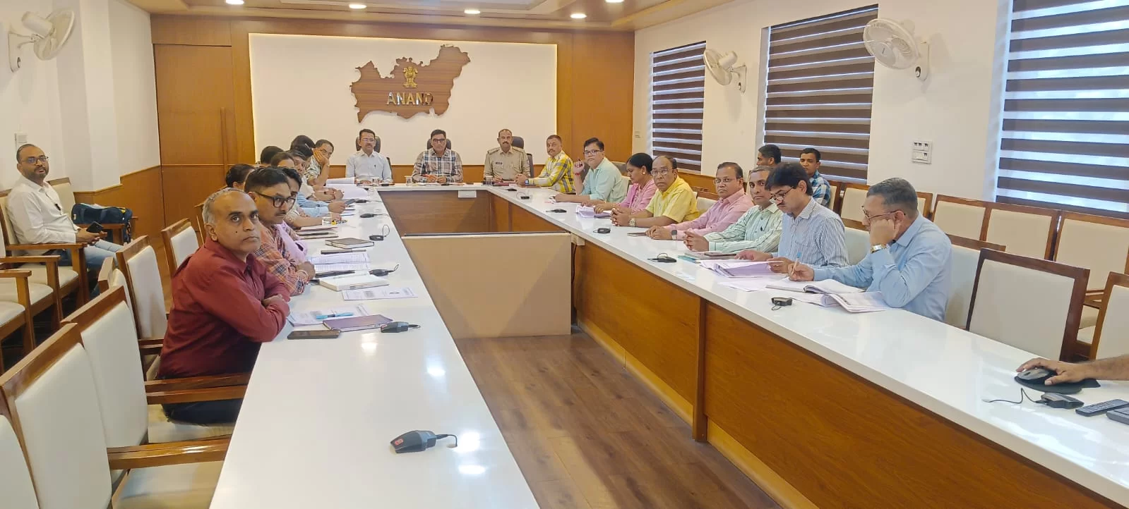 આણંદ ખાતે જિલ્લા સ્થાયી પરીક્ષા સમિતિની બેઠક યોજાઈ