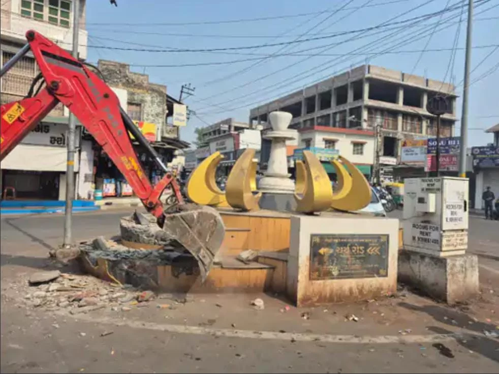 આણંદ શહેરમાં ટ્રાફિક સમસ્યાને ધ્યાનમાં રાખી મનપાની કાર્યવાહી