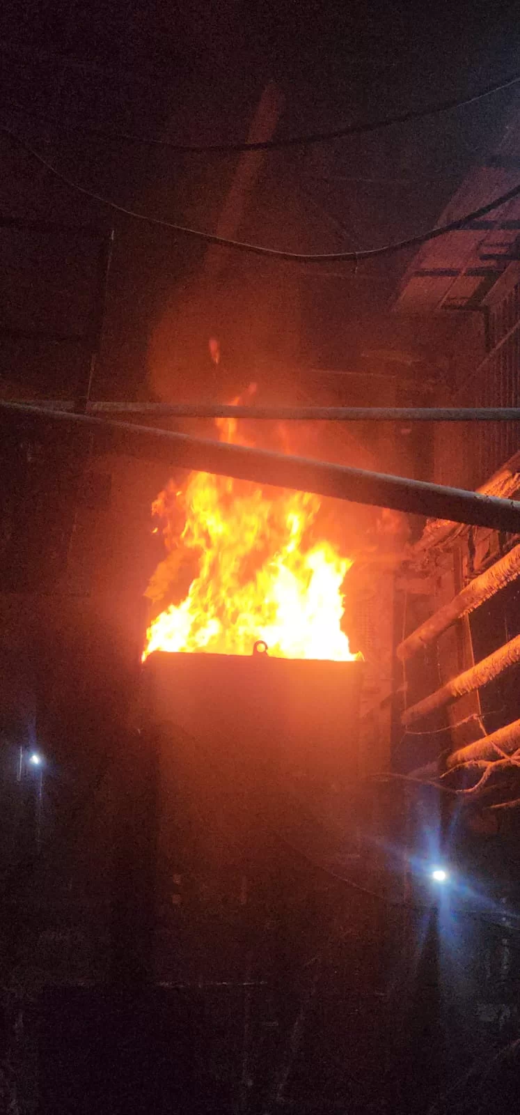 વિઠ્ઠલ ઉદ્યોગનગર GIDCમાં ઓઈલ ટેન્કમાં આગ, ફાયર ટીમની ઝડપી કામગીરીથી કાબૂ