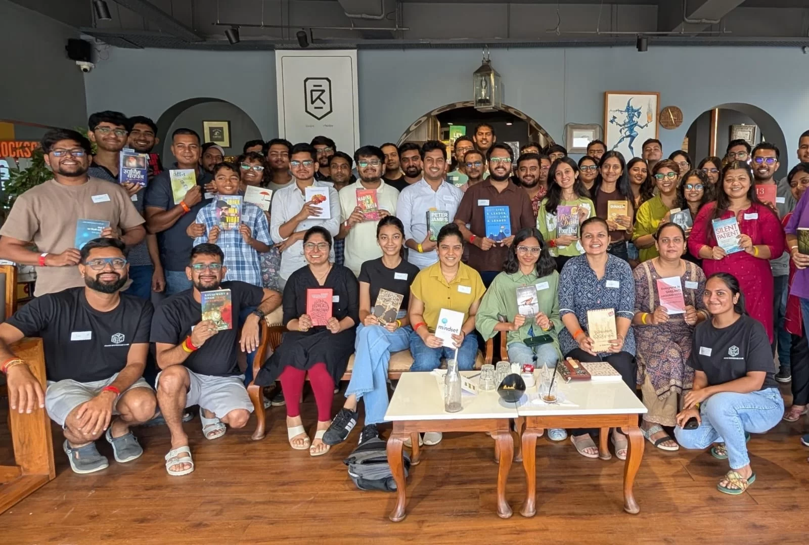 આણંદના યુવાનનો અનોખો ‘અક્ષર-યજ્ઞ’: કુશ પટેલની "સાયલન્ટ બુક ક્લબ" ને મુખ્યમંત્રી ભૂપેન્દ્ર પટેલે બિરદાવી!