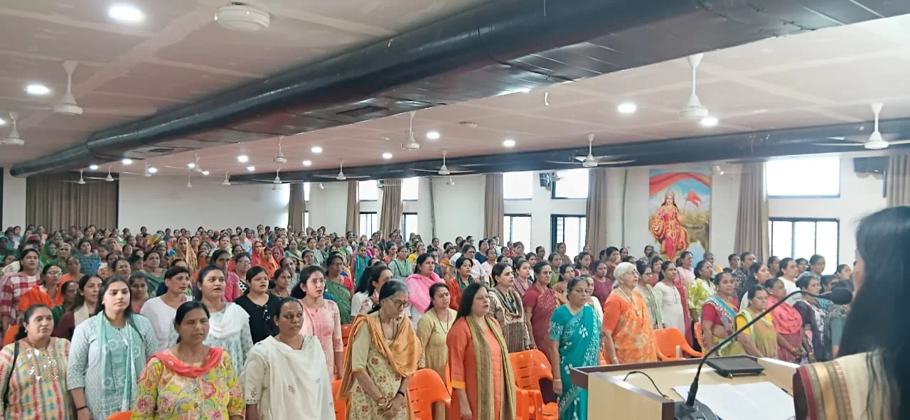 આણંદ પ્રદેશ મંત્રી આશાબેન નકુમના અધ્યક્ષસ્થાને 'શ્રી કમલમ' ખાતે મહિલા સંવાદ કાર્યક્રમ