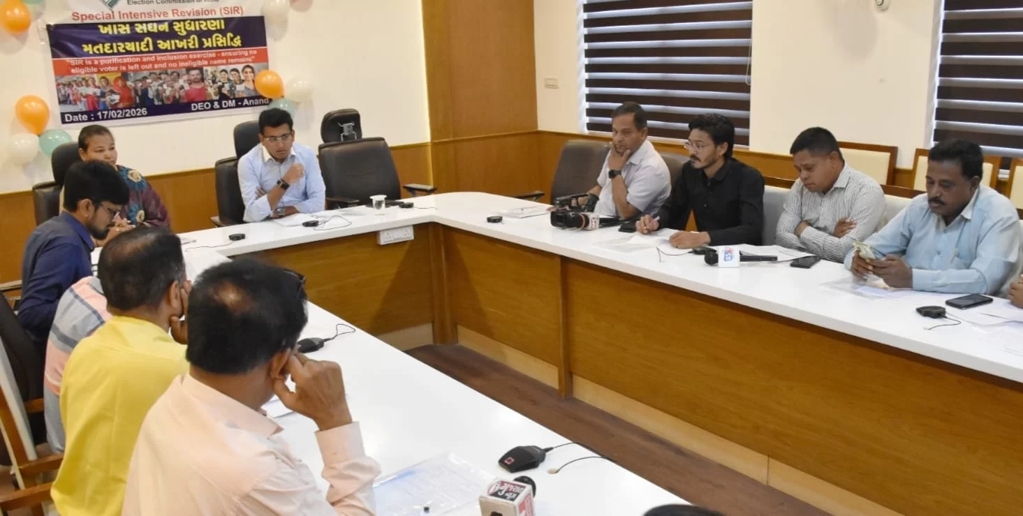 ​આણંદ જિલ્લાની આખરી મતદારયાદી પ્રસિદ્ધ: કુલ ૧૫.૮૯ લાખથી વધુ મતદારો નોંધાયા