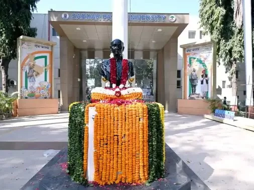 સરદાર પટેલ યુનિવર્સિટીમાં ત્રણ દિવસીય ‘વિજ્ઞાનોત્સવ’નો ભવ્ય પ્રારંભ: AI, સેમિકન્ડક્ટર અને સ્પેસ સાયન્સ પર યુવા પ્રતિભાઓનું પ્રદર્શન