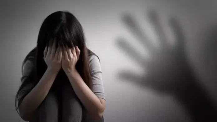 નવસારીમાં કલિયુગ: હવસખોર સાવકા પિતાએ બે સગીર દીકરીઓને બનાવી ગર્ભવતી, રક્ષક જ બન્યો ભક્ષક!