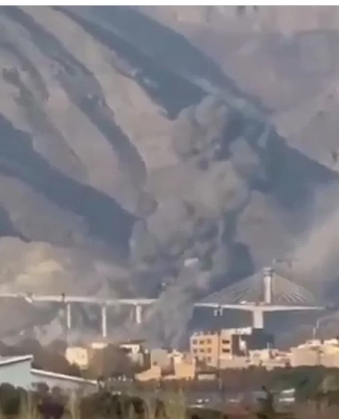 3700 કરોડનો હાઈવે બ્રિજ ધ્વસ્ત: ટ્રમ્પની ઈરાનને ચેતવણી – “હજુ સમય છે, સમજૂતી કરો”