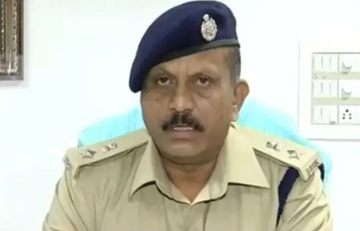 હવે કેસરિયો ધારણ કરશે પૂર્વ IPS મનોજ નિનામા: શામળાજીમાં મંત્રી પી.સી. બરંડાની હાજરીમાં ભાજપમાં થશે એન્ટ્રી