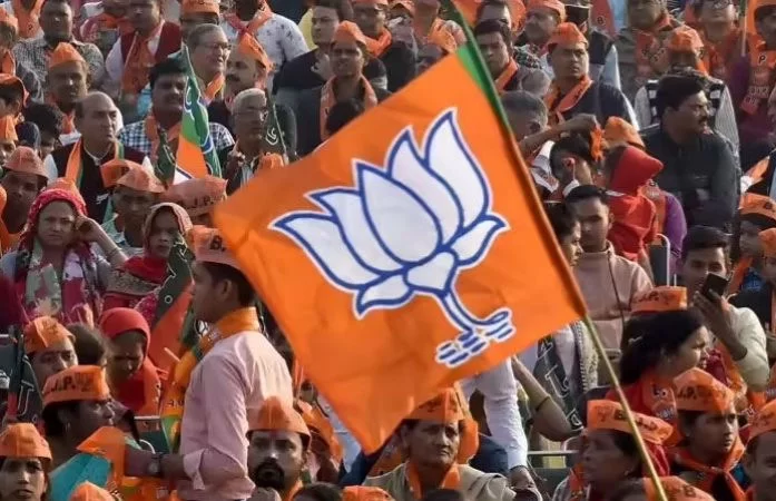 સ્થાનિક સ્વરાજ્યની ચૂંટણી પહેલાં ભાજપમાં અસંતોષની જ્વાળા, ટિકિટથી વંચિત દાવેદારો નારાજ