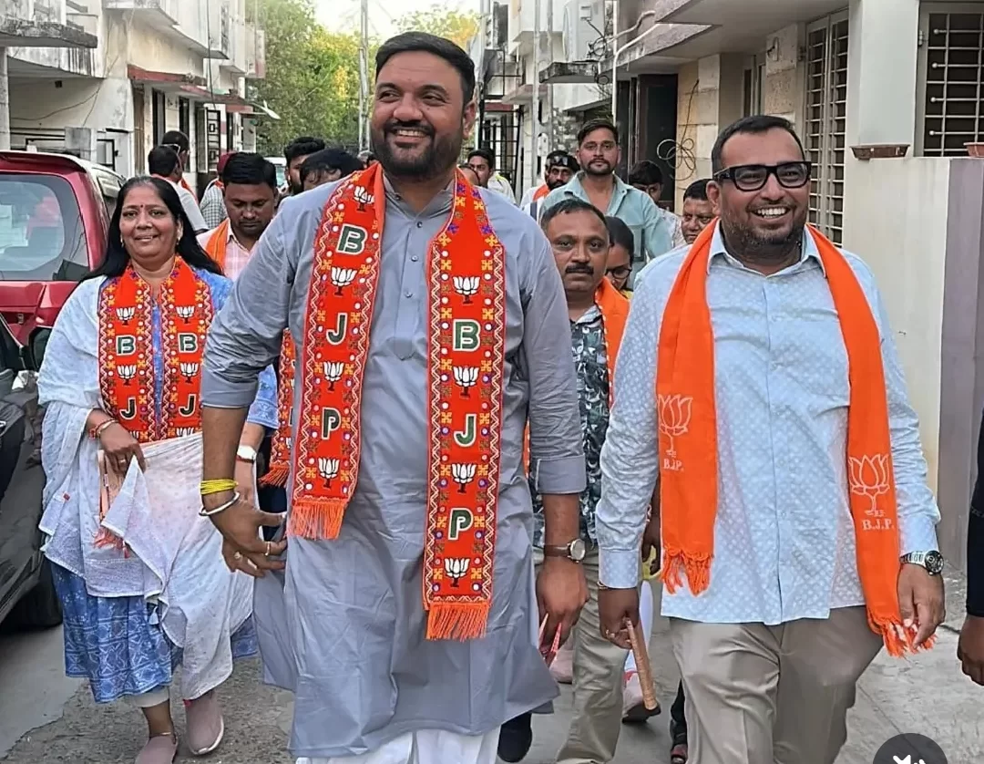 ઢોલ-નગારાના નાદ સાથે વોર્ડ નં. 12માં ભાજપનો જોરદાર ડોર-ટુ-ડોર પ્રચાર શરૂ