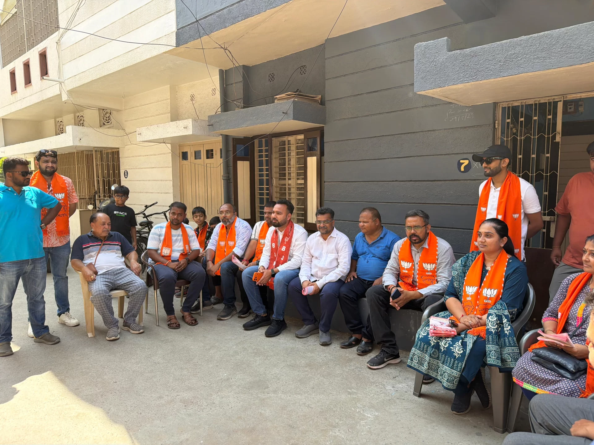 આજ રોજ વોર્ડ નંબર 8 માં ખાટલા બેઠકનું આયોજન કરવામાં આવ્યું હતું