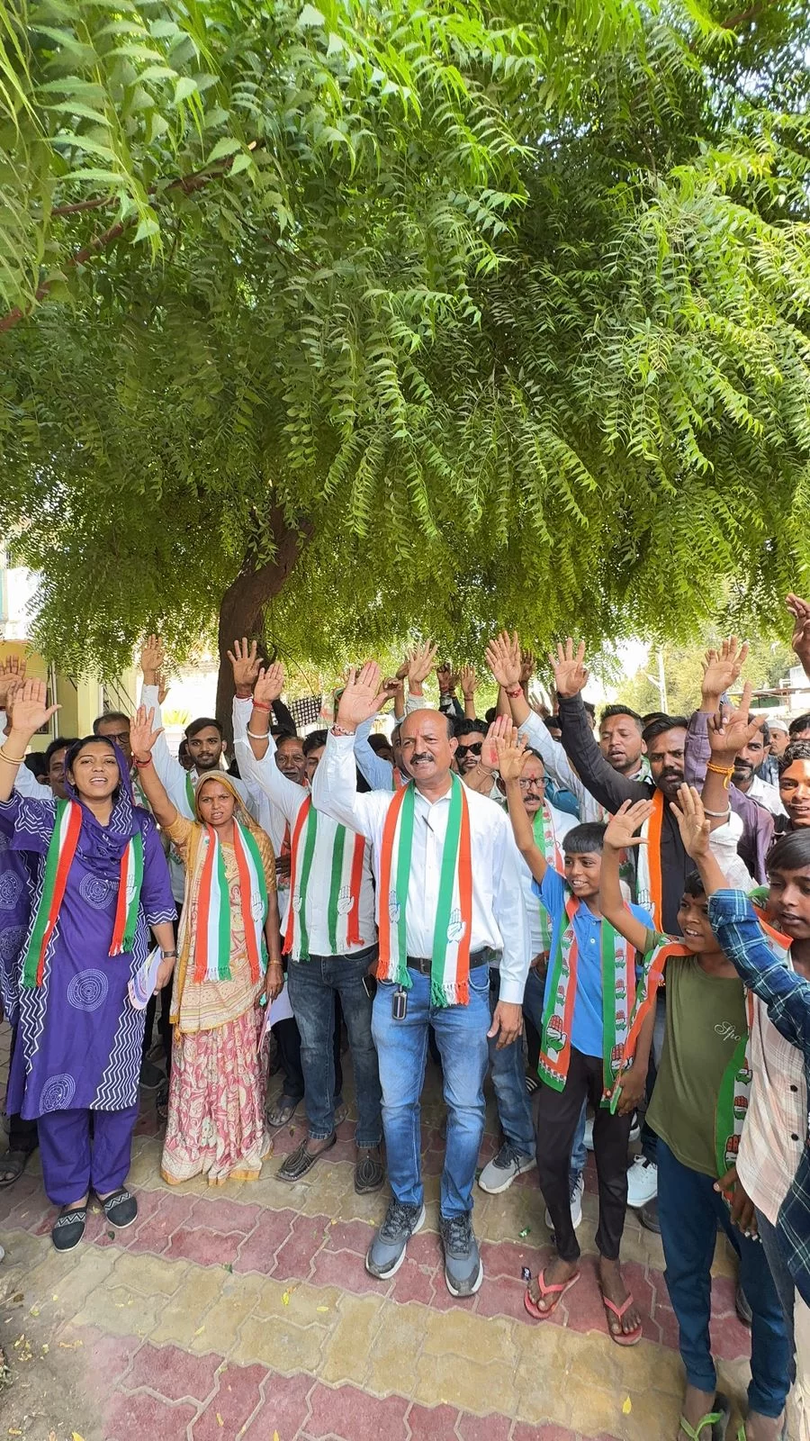 વોર્ડ નં. 1માં કોંગ્રેસના ઉમેદવારોનો ઘરેઘરે પ્રચાર શરૂ, મતદારો સાથે સીધો સંપર્ક વધ્યો