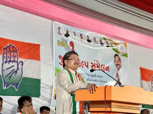 ચૂંટણી જંગ: ઉમરેઠમાં કોંગ્રેસની વિશાળ જનસભા, કાર્યકરોમાં ભારે ઉત્સાહ