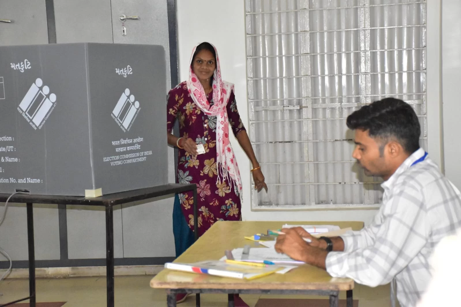 ઉમરેઠ પેટાચૂંટણી: મતદારોમાં ભારે ઉત્સાહ, સવારના 11 વાગ્યા સુધીમાં 25.65% મતદાન નોંધાયું