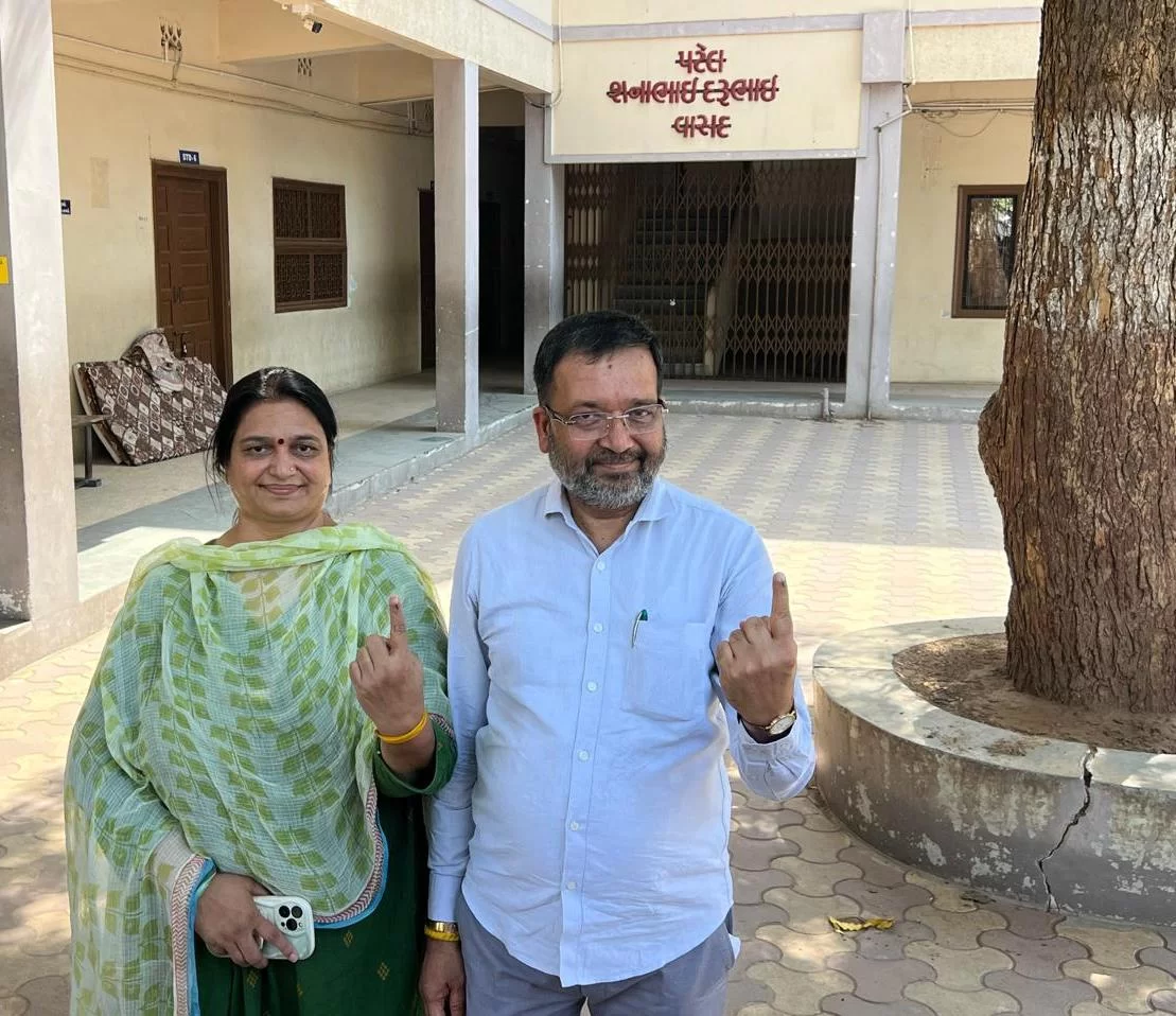 આણંદના સાંસદ મિતેશભાઈ પટેલે ઉત્સાહપૂર્વક મતદાન કર્યું