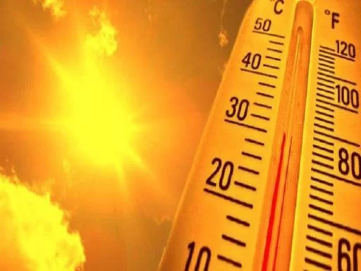 આણંદમાં ગરમીનો પારો ચઢ્યો: અત્યારે તાપમાન 41°C, બપોરે 44°C થી 45°C સુધી પહોંચવાની શક્યતા