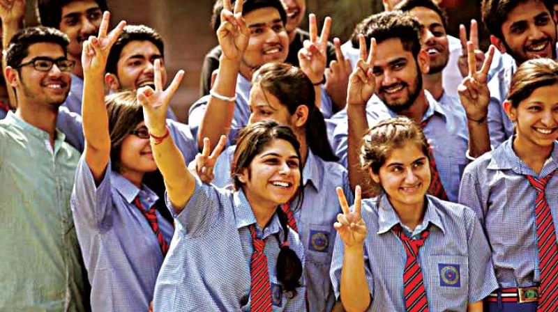 CBSE ધોરણ 12નું પરિણામ જાહેર: વિદ્યાર્થીનીઓએ ફરી મારી બાજી, 85.20% સફળતાનો દર